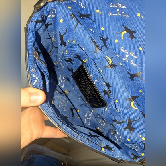 Sailor Moon Luna Black Faux Leather Crossbody Bag - Picture 7 of 7